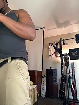 KeYBuMp323 online show from 11/18/25, 03:15