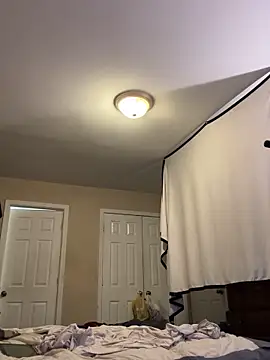 KeYBuMp323 online show from 09/18/25, 02:31