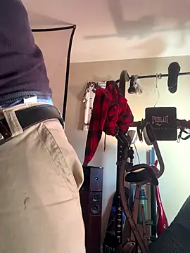 KeYBuMp323 online show from 11/11/25, 04:57