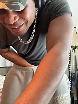 KeYBuMp323 online show from 02/13/26, 05:02