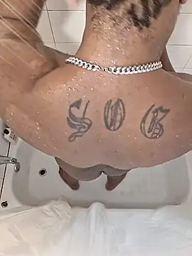 KeYBuMp323 online show from 12/19/25, 02:15