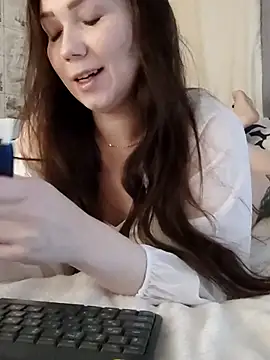  San Sara  online show from 11/14/25, 05:33