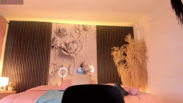 MichellePreston online show from 04/05/26, 12:12