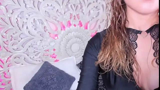 Odette bulgari online show from 10/21/25, 11:09