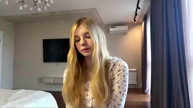 FruityXo online show from 03/26/26, 01:42