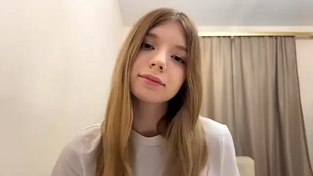 FruityXo online show from 11/27/25, 06:52