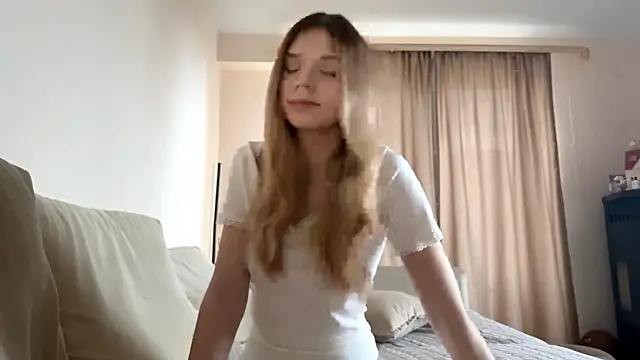 FruityXo online show from 12/15/25, 01:39