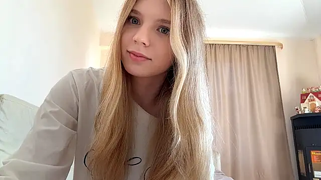 FruityXo online show from 10/06/25, 10:38