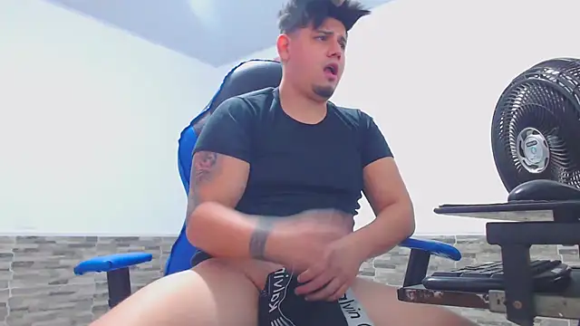 mister cum1999 online show from 11/27/25, 04:13