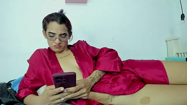 cris dulce online show from 04/21/26, 01:42