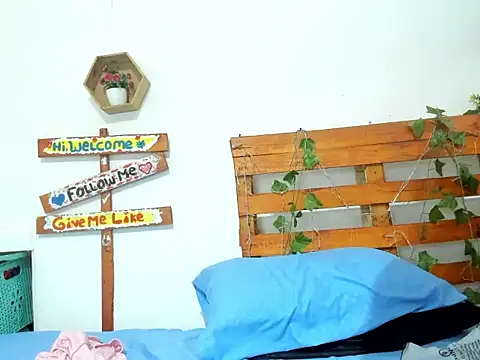 Snapshot of cris_dulce chatting on 03/06/26, 11:11 cris dulce online show from 03/06/26, 11:11