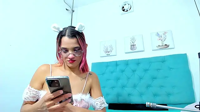 cris dulce online show from 10/31/25, 07:43