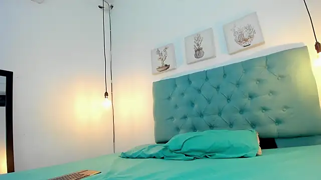 cris dulce online show from 12/22/25, 06:52