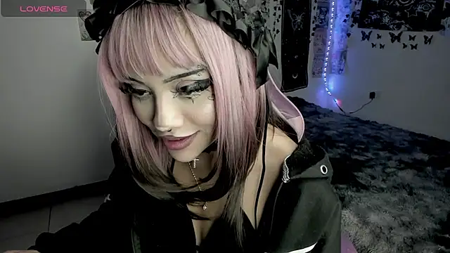 GothKitten666 online show from 12/02/25, 11:39