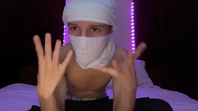 holydirt luxeno1 online show from 09/16/25, 04:19