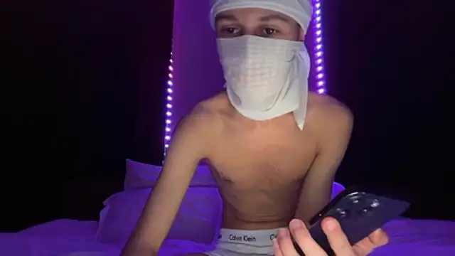 Snapshot of holydirt_luxeno1 chatting on 01/09/26, 05:42 holydirt luxeno1 online show from 01/09/26, 05:42