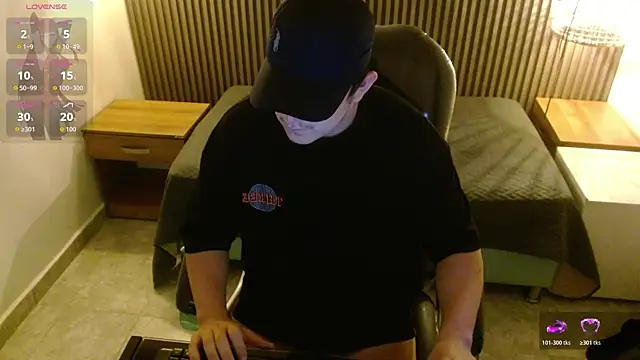 Lancelot 19 online show from 10/23/25, 04:44