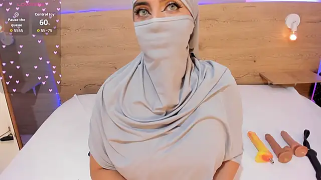 Jasmin hamdan online show from 09/26/25, 08:49