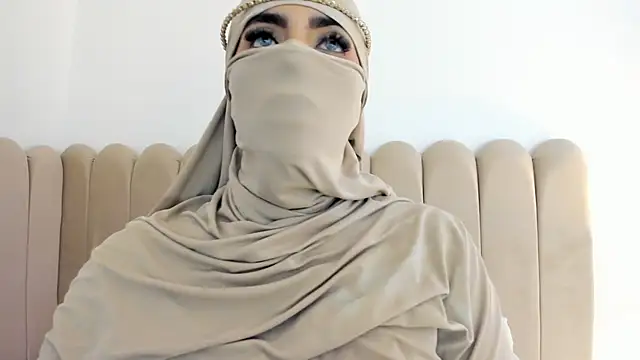 Jasmin hamdan online show from 10/24/25, 06:40