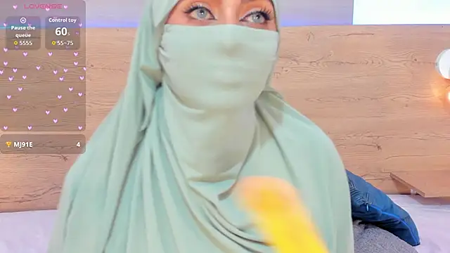 Jasmin hamdan online show from 09/27/25, 07:53