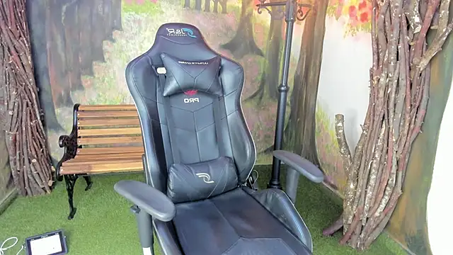 VenusBlazer online show from 12/02/25, 11:23