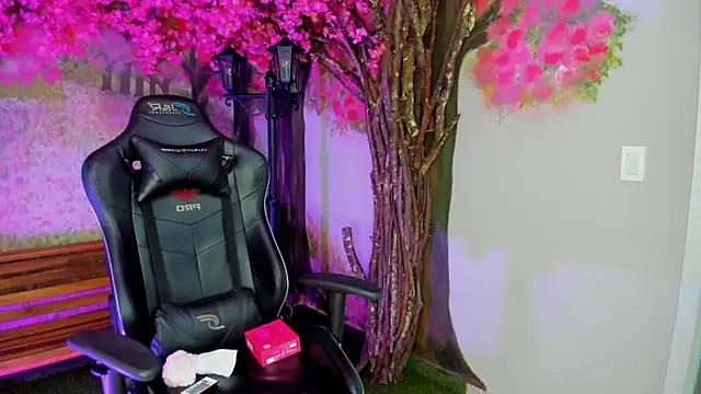 VenusBlazer online show from 11/30/25, 11:22