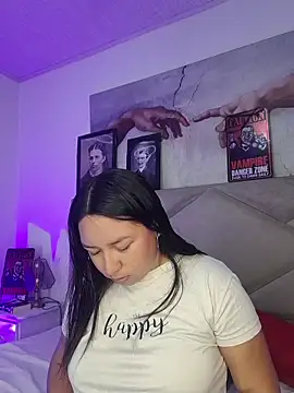 BellaRoux1 online show from 10/21/25, 12:04