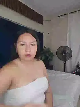 Snapshot of BellaRoux1 chatting on 02/25/26, 12:16 BellaRoux1 online show from 02/25/26, 12:16