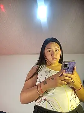 BellaRoux1 online show from 09/11/25, 12:05