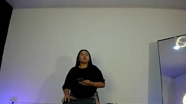 BellaRoux1 online show from 09/20/25, 11:59