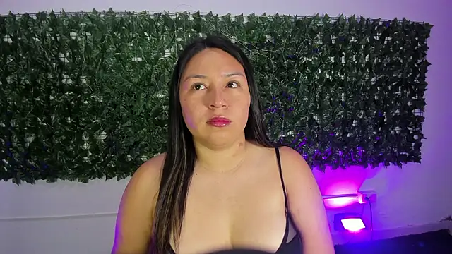 Snapshot of BellaRoux1 chatting on 02/28/26, 11:54 BellaRoux1 online show from 02/28/26, 11:54