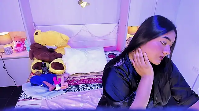 LilyWhitney online show from 03/22/26, 04:05