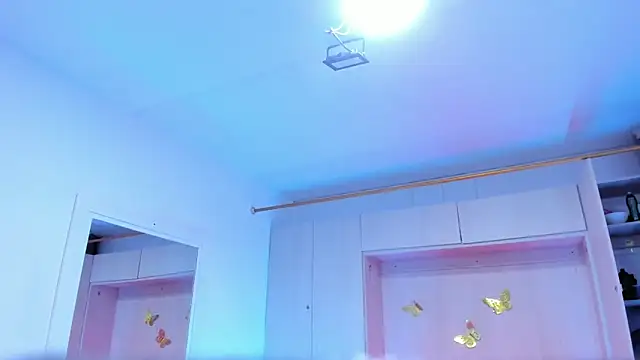 LilyWhitney online show from 05/08/26, 04:05