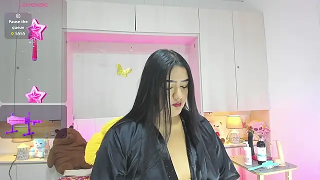 LilyWhitney online show from 05/31/26, 04:18