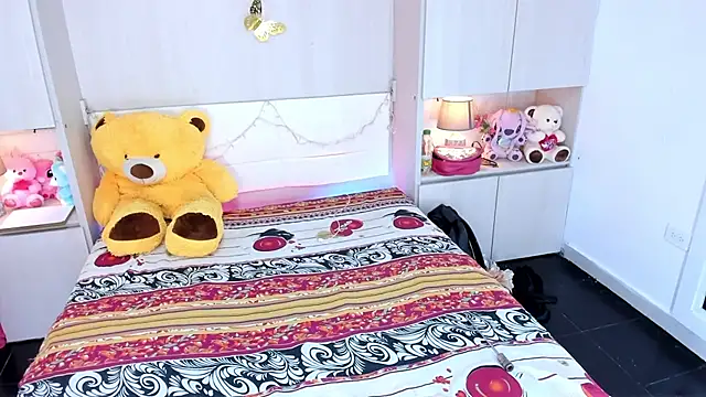 LilyWhitney online show from 03/26/26, 04:11