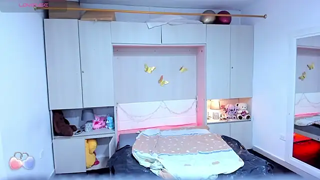 LilyWhitney online show from 03/29/26, 04:25