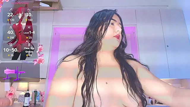 Snapshot of LilyWhitney chatting on 07/19/26, 04:26 LilyWhitney online show from 07/19/26, 04:26
