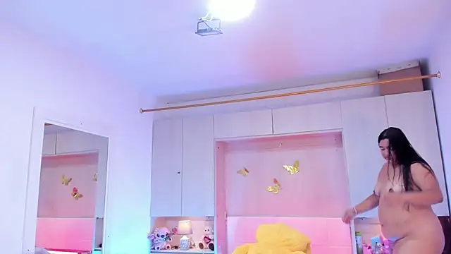 LilyWhitney online show from 05/03/26, 04:17
