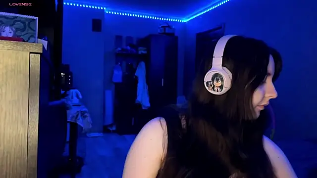 LauretteRagar online show from 09/30/25, 06:03