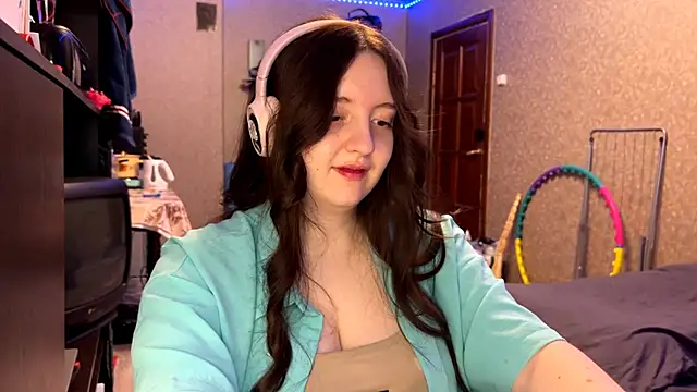 LauretteRagar online show from 11/10/25, 09:20