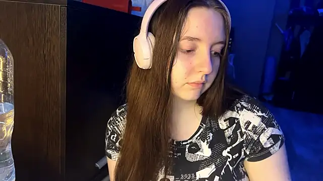 LauretteRagar online show from 09/09/25, 06:06