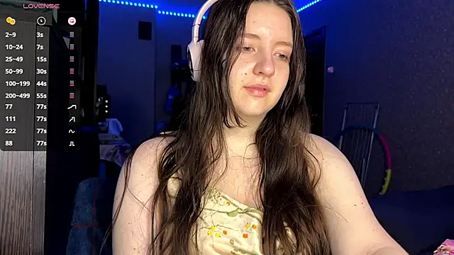 LauretteRagar online show from 10/08/25, 05:13