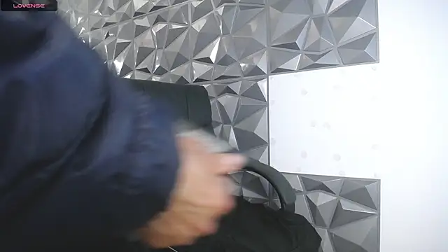 Vanessa 7  online show from 11/28/25, 07:36