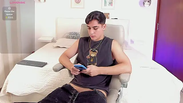 Thiago winteer online show from 10/20/25, 04:58