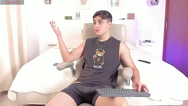 Thiago winteer online show from 11/05/25, 01:42