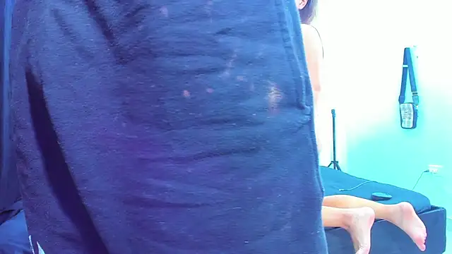 dereck and julie online show from 12/02/25, 01:17