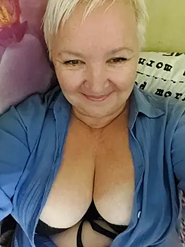 Snapshot of ForgeMeNot51 chatting on 09/14/25, 06:36 ForgeMeNot51 online show from 09/14/25, 06:36