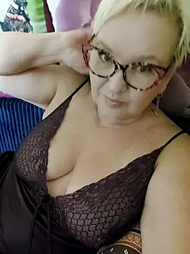 ForgeMeNot51 online show from 11/01/25, 05:57