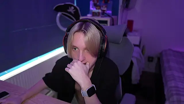 Serxyi online show from 09/13/25, 08:36