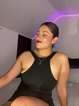 MiaAlarie online show from 01/15/26, 05:11